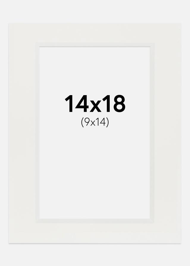 Paspartŭ Bela 3 mm Bel notranji rob 14x18 cm (9x14)