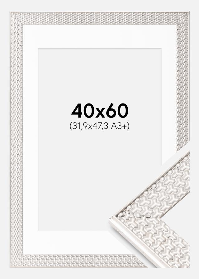 Okvir Grace Srebrna 40x60 cm - Paspartŭ Bela 32,9x48,3 cm (A3+)