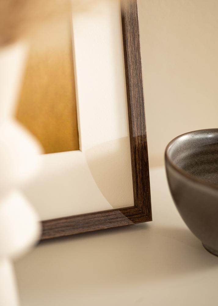 Okvir Ares oreh 50x50 cm - Paspartȗ Bela 35x35 cm