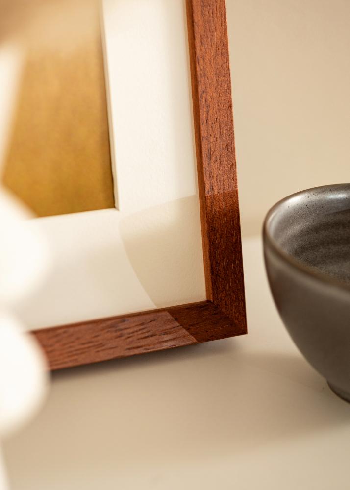 Okvir Hermes Češnja 42x59,4 cm - Paspartȗ Bela 25x38 cm