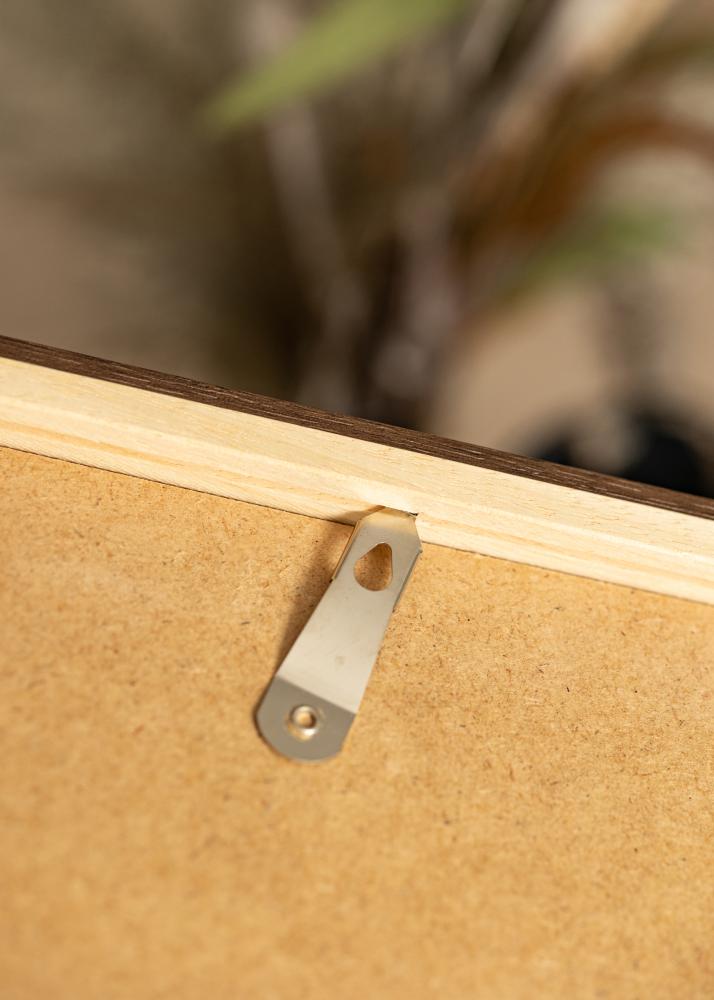 Okvir Hermes oreh 70x90 cm - Paspartȗ Bela 55x70 cm