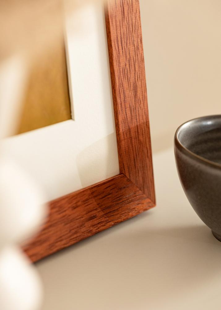 Okvir Juno Češnja 28x35 cm - Paspartȗ Bela 20x25 cm