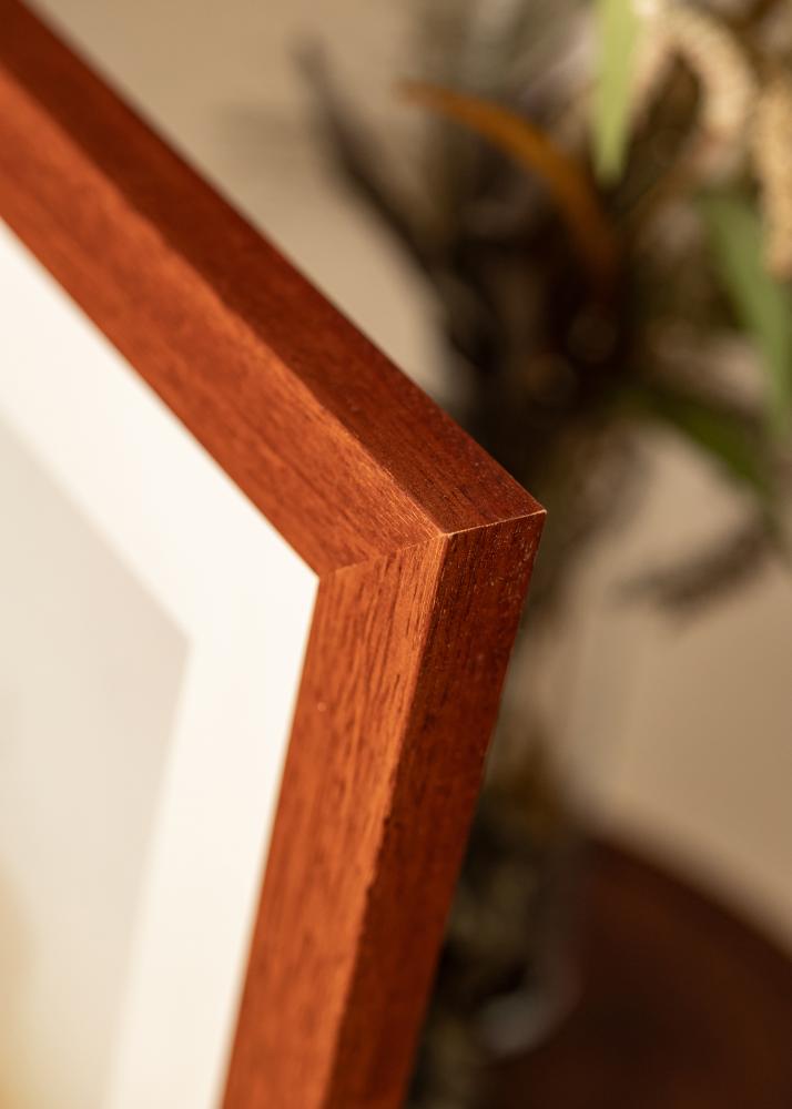 Okvir Juno Češnja 28x35 cm - Paspartȗ Bela 20x25 cm