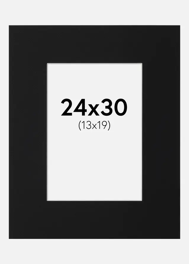 Paspartŭ Črni Standard (Belo Jedro) 24x30 cm (13x19)