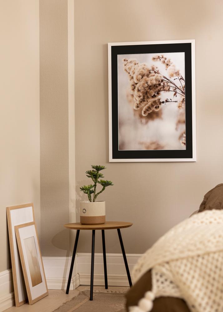 Okvir Eleganten Bela 18x24 cm - Paspartŭ Črna 13x18 cm