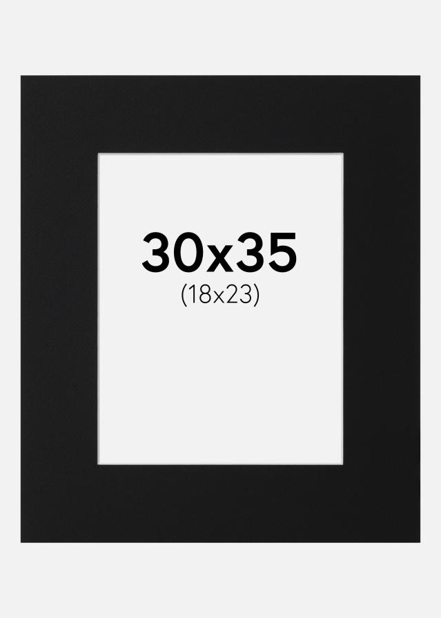 Paspartŭ Črni Standard (Belo Jedro) 30x35 cm (18x23)