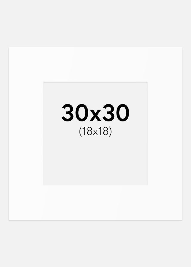 Paspartȗ Beli Standard (Belo Jedro) 30x30 cm (18x18)