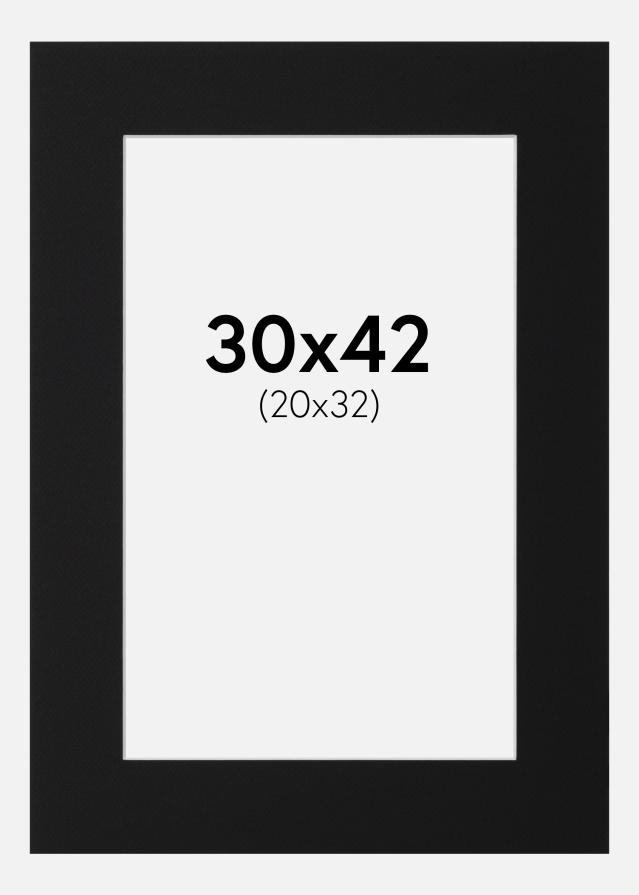 Paspartŭ Črni Standard (Belo Jedro) 30x42 cm (20x32)