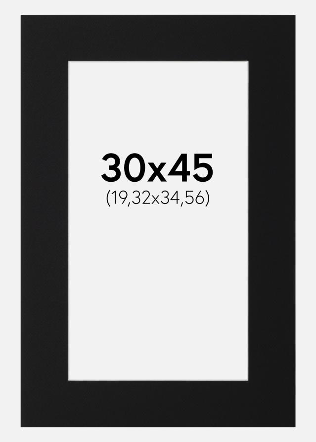 Paspartŭ Črni Standard (Belo Jedro) 30x45 cm (19,32x34,56)