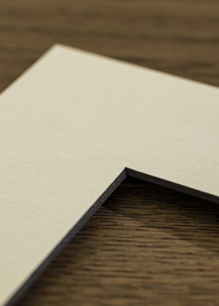 Paspartŭ Bela Črn notranji rob 15x21 cm (9x14 cm)