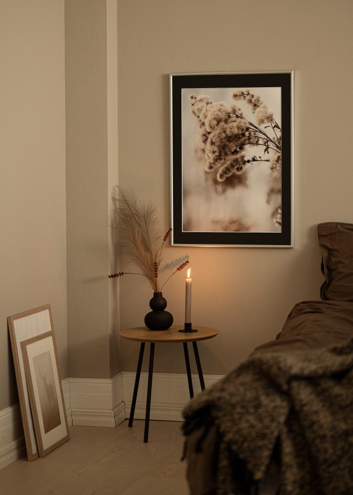 Okvir Victoria Srebrna 30x40 cm - Paspartŭ Črna 20x28 cm