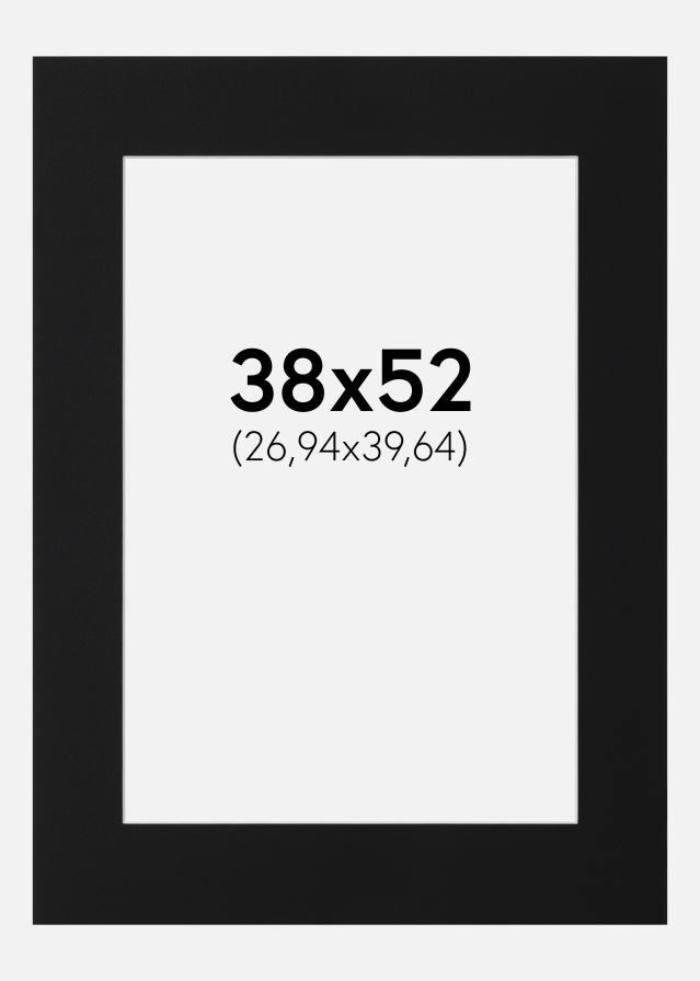 Paspartŭ Črni Standard (Belo Jedro) 38x52 cm (26,94x39,64)