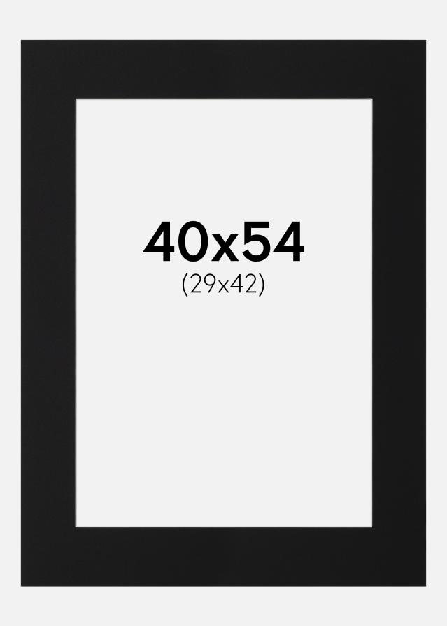 Paspartŭ Črni Standard (Belo Jedro) 40x54 cm (29x42)