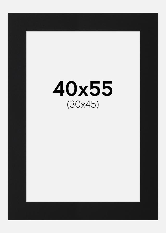 Paspartŭ Črni Standard (Belo Jedro) 40x55 cm (30x45)
