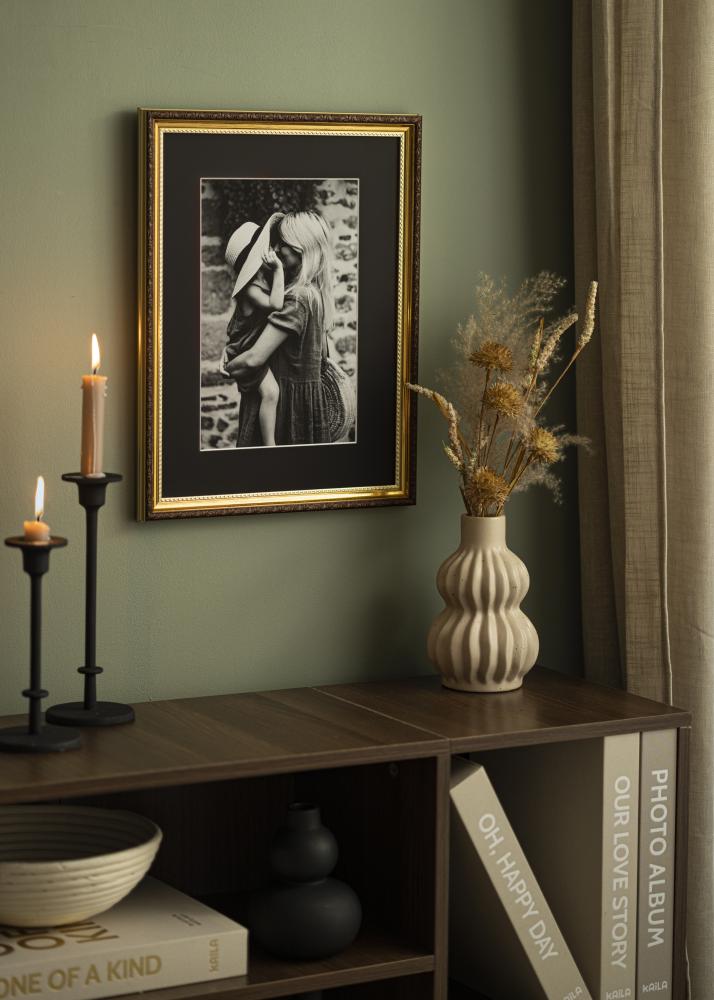 Paspartŭ Črni Standard (Belo Jedro) 65x90 cm (54x79)