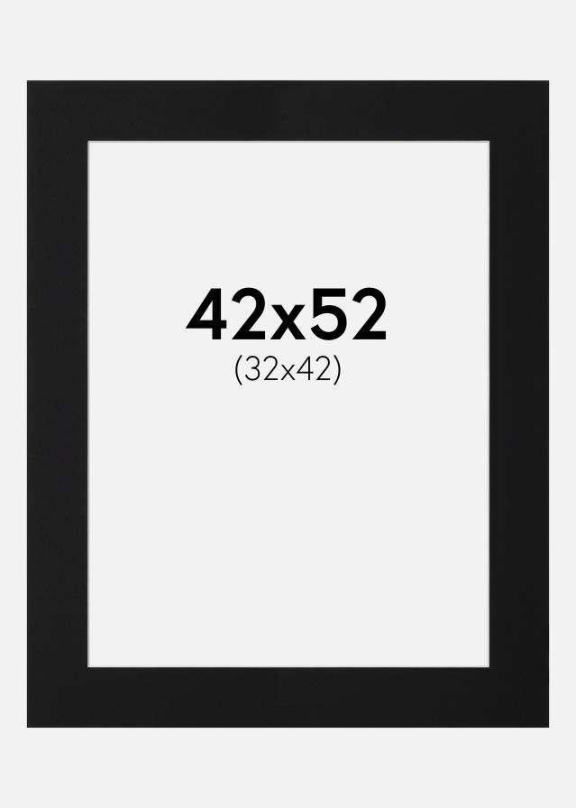 Paspartŭ Črni Standard (Belo Jedro) 42x52 cm (32x42)