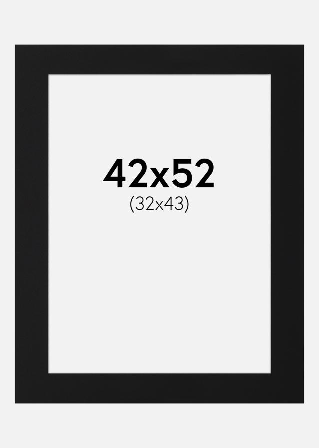 Paspartŭ Črni Standard (Belo Jedro) 42x52 cm (32x43)