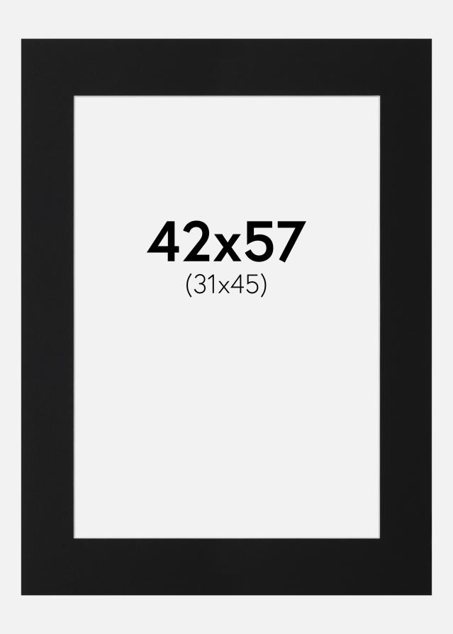Paspartŭ Črni Standard (Belo Jedro) 42x57 cm (31x45)