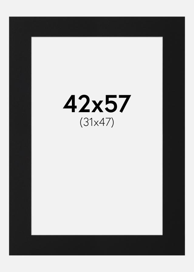 Paspartŭ Črni Standard (Belo Jedro) 42x57 cm (31x47)