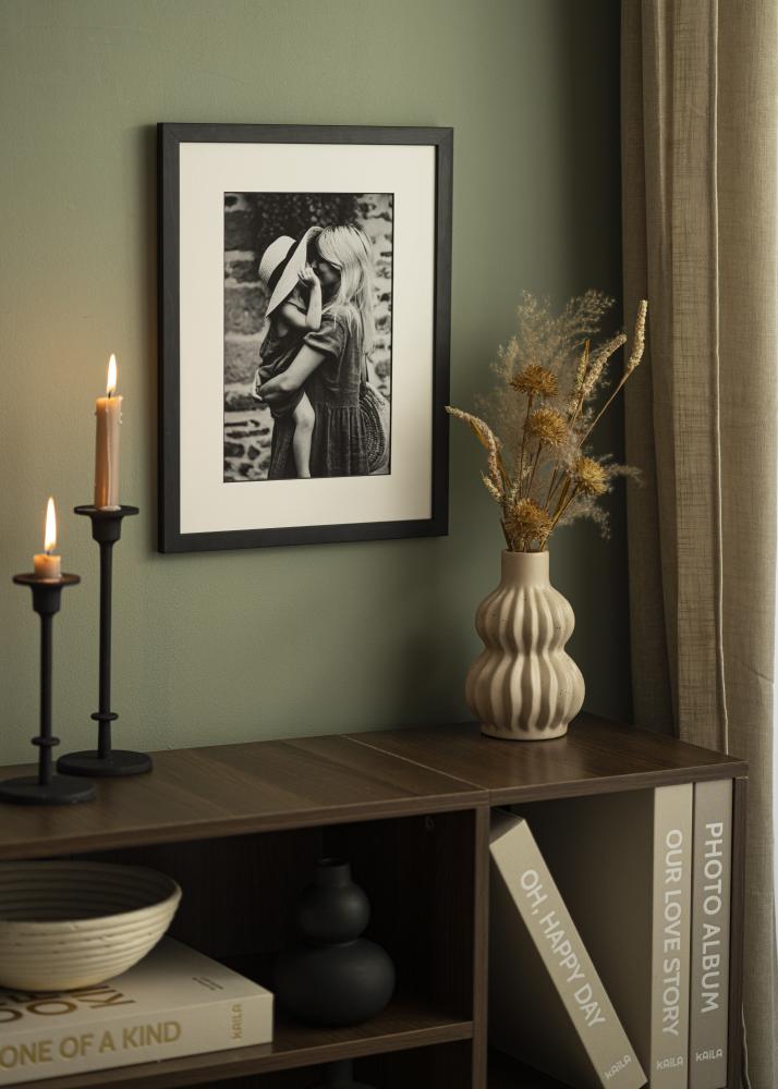 Paspartŭ Bela Črn notranji rob 15x21 cm (9x14 cm)