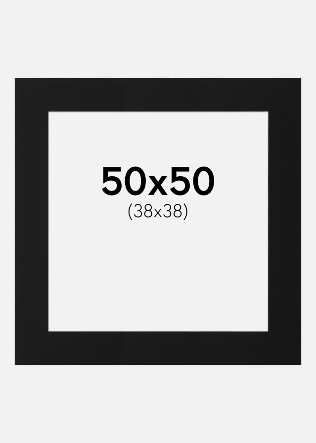 Paspartŭ Črni Standard (Belo Jedro) 50x50 cm (38x38)