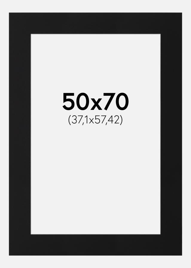Paspartŭ Črni Standard (Belo Jedro) 50x70 cm (37,1x57,42)