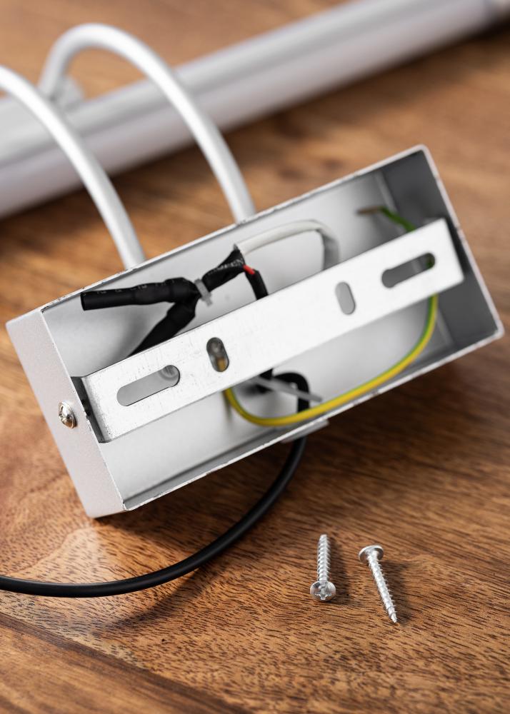 KAILA Lumos Osvetlitev za slike 68 cm - Srebrna