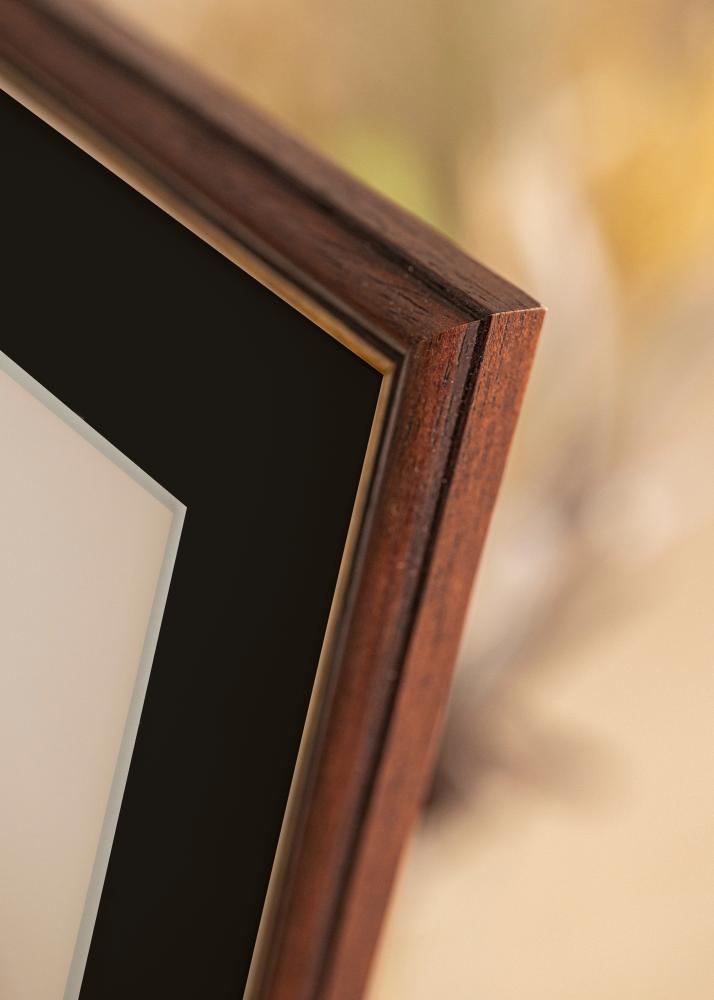 Okvir Siljan Rjava 30x40 cm - Paspartŭ Črna 21x29,7 cm (A4)