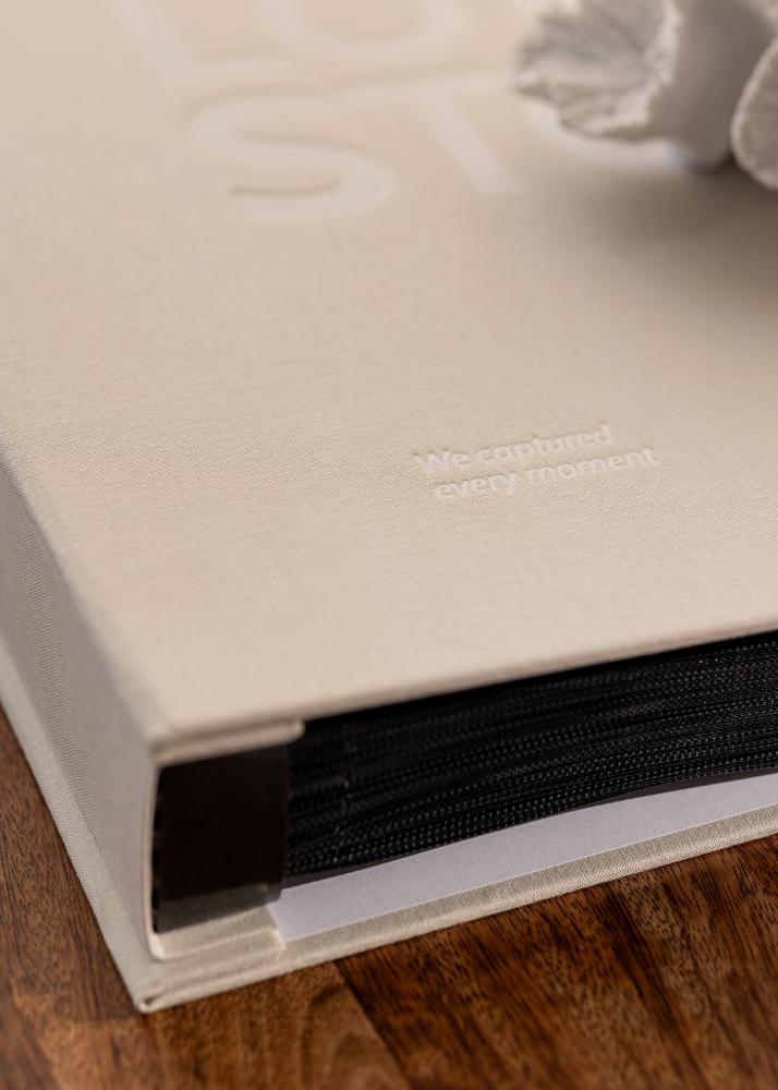 KAILA Fotoalbum NAŠA LJUBEZENSKA ZGODBA Krema - 600 slik v 10x15 cm