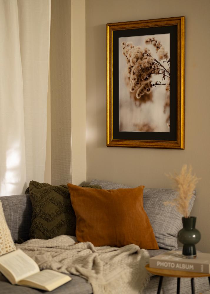 Okvir Rokoko Zlata 40x50 cm - Paspartŭ Črna 29,7x42 cm (A3)