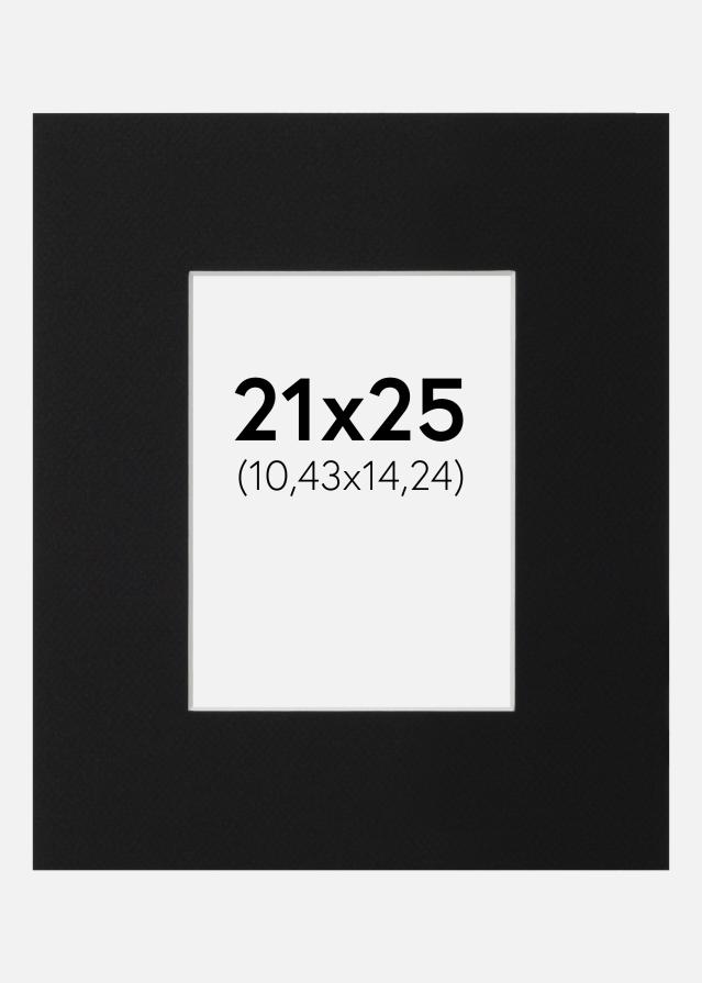 Paspartŭ Črni Standard (Belo Jedro) 21x25 cm (10,43x14,24)