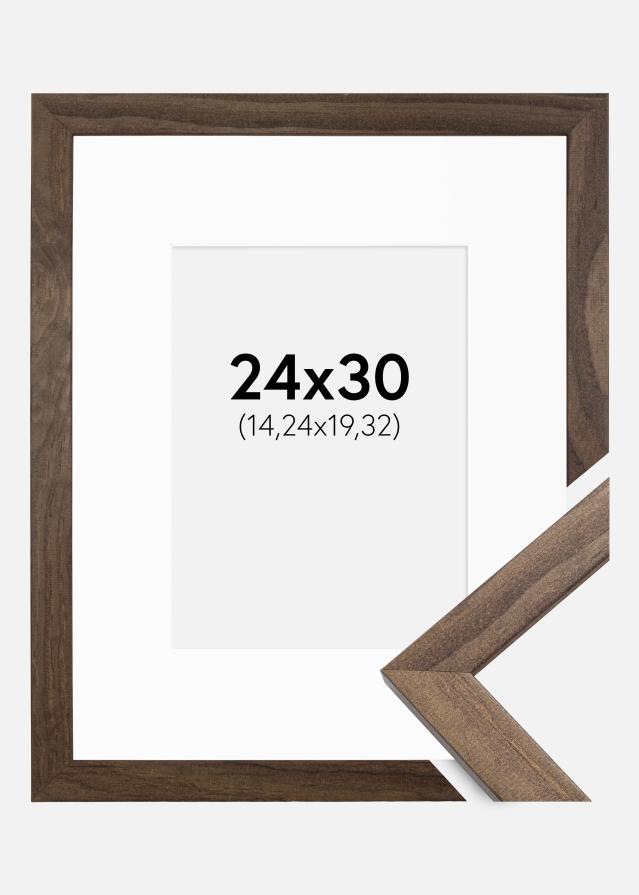 Okvir Eleganten Oreh 24x30 cm - Paspartŭ Bela 6x8 inches