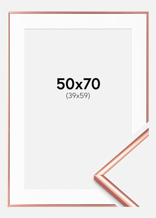 Okvir Scandi Rosé zlata 50x70 cm - Paspartŭ Bela 40x60 cm